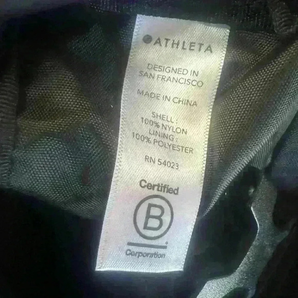 Athleta Black Belt Bag 🖤 - Picture 6 of 6